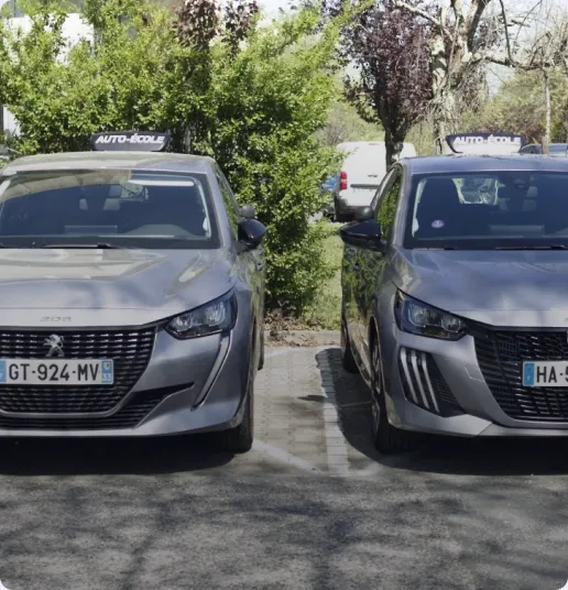 Voitures de l'auto-école Mob'incub